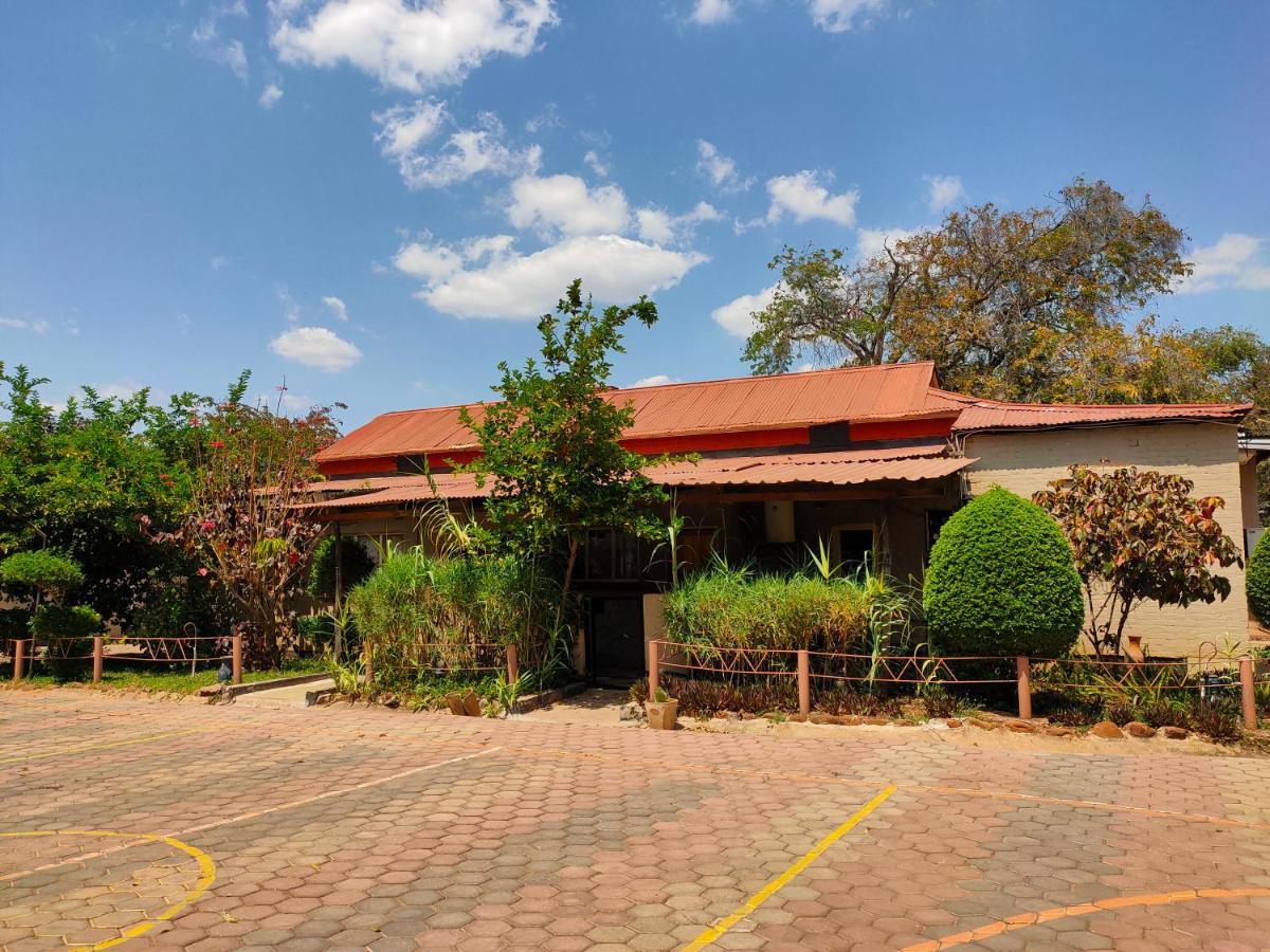 Golden Days Lodge Livingstone Exterior foto